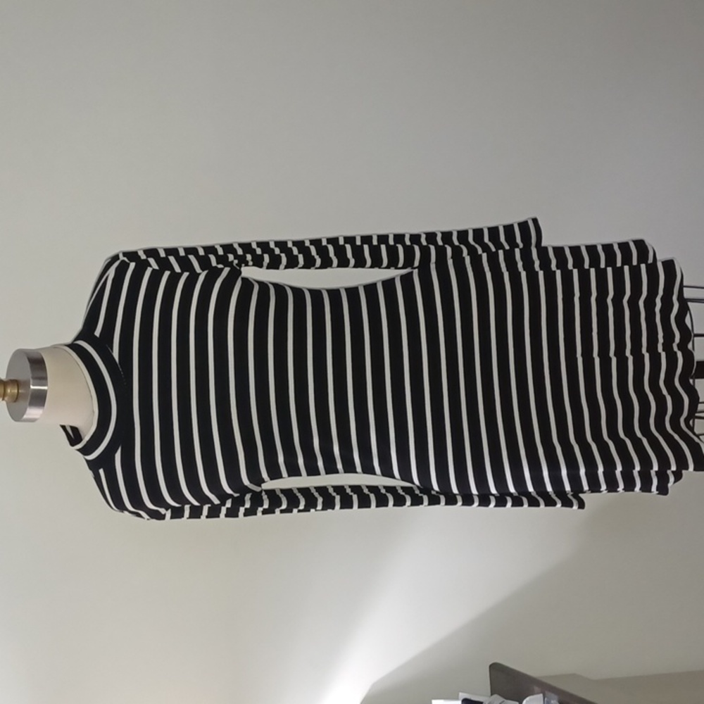 FOREVER 21 STRIPED DRESS SIZE LARGE